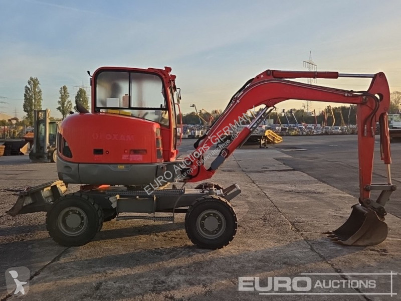 جرافة Wacker Neuson 2