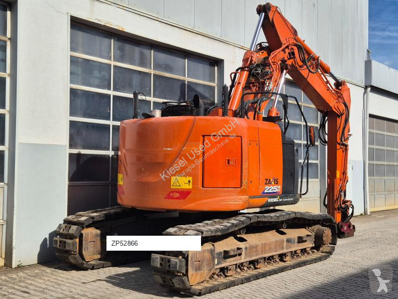 Багер Hitachi