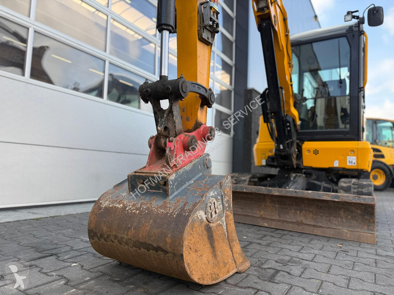 Багер JCB 36C-1