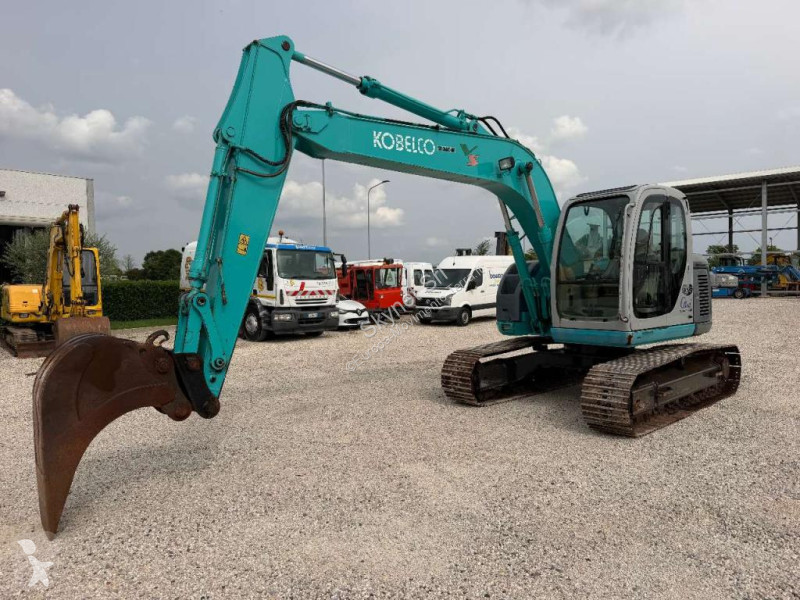 جرافة Kobelco SK135SF