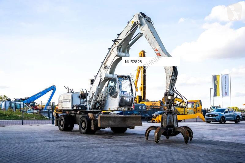 Багер Liebherr