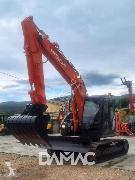 جرافة Hitachi