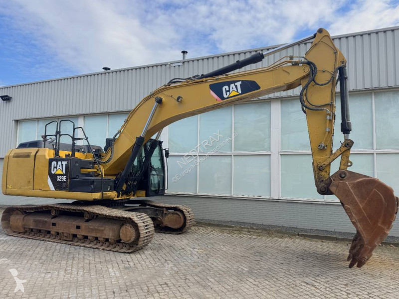 Багер Caterpillar