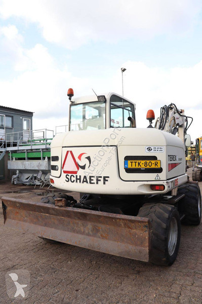 جرافة Schaeff TW85