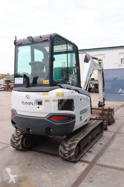 جرافة Kubota