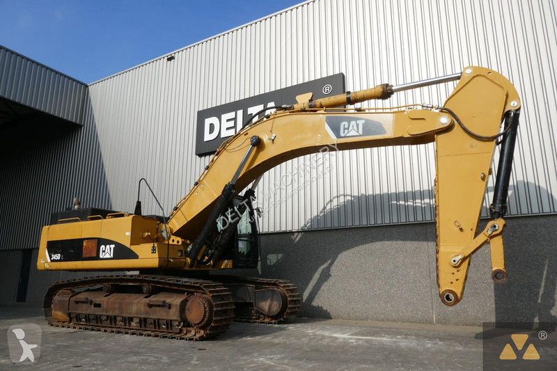 Багер Caterpillar LME
