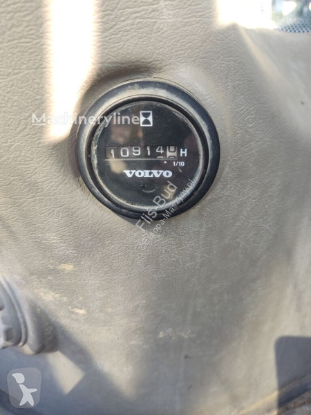 Багер Volvo 290CL