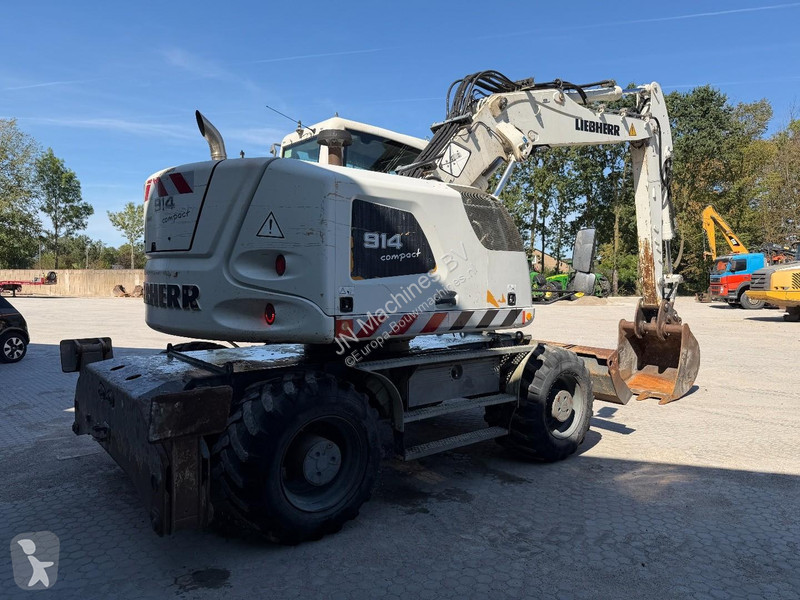 Багер Liebherr A Compact 5x attachment - Good...