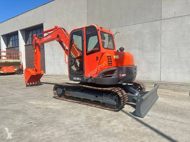 Багер Kubota KX185-3