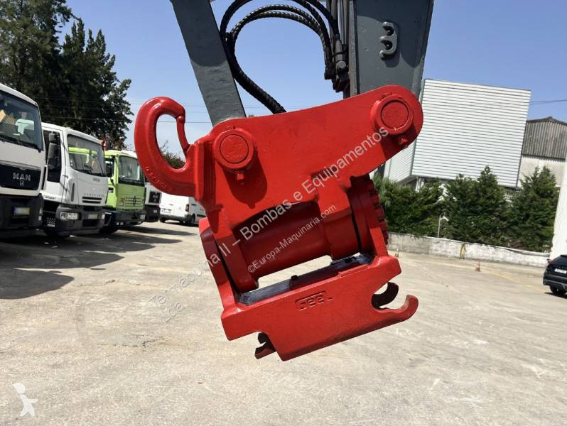 جرافة Volvo EW160 D