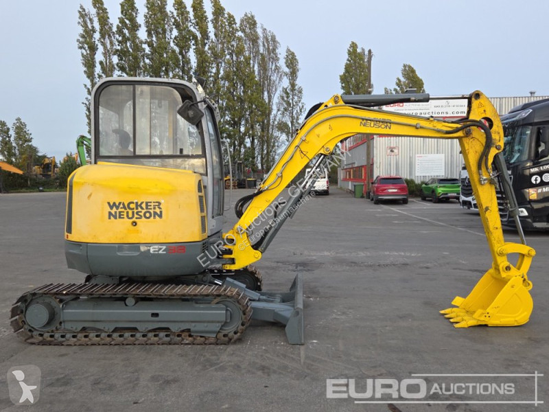 جرافة Wacker Neuson EZ38