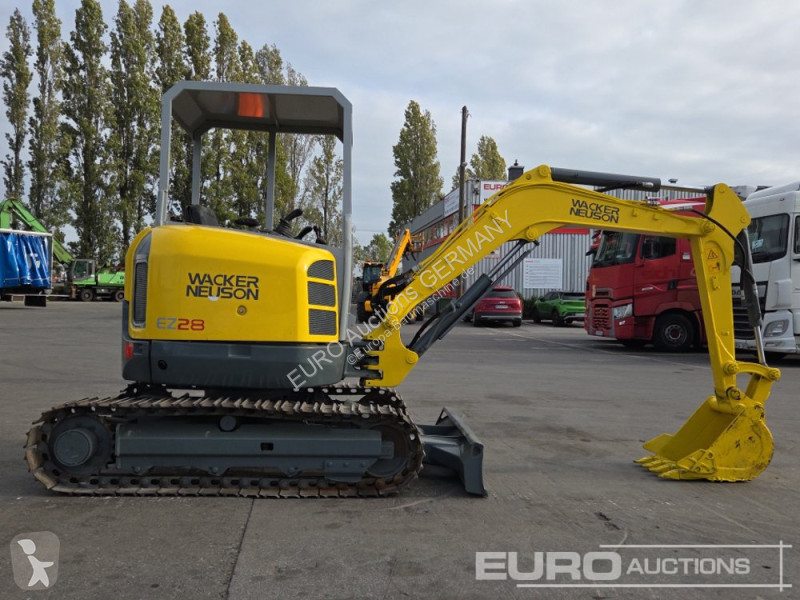 جرافة Wacker Neuson EZ28