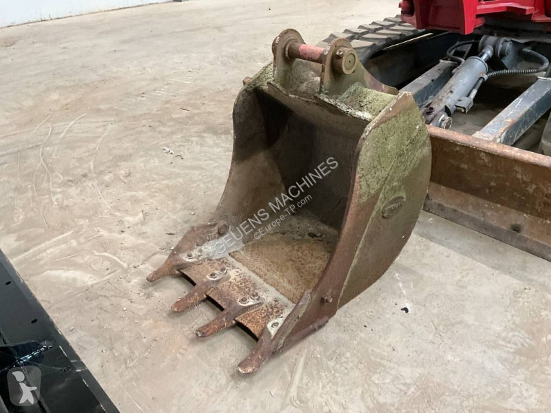 جرافة Takeuchi