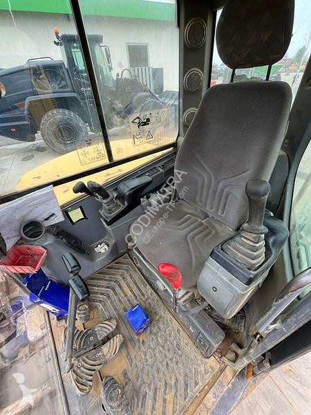 جرافة Volvo