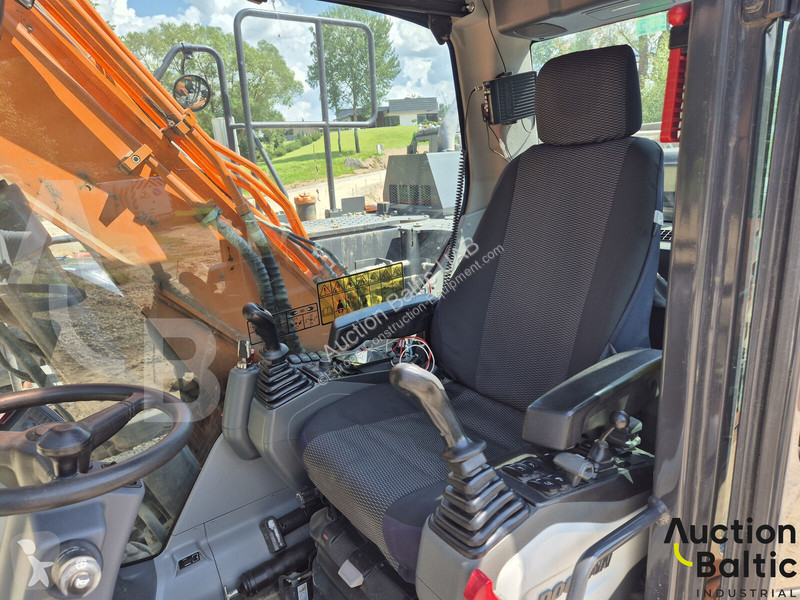 Багер Doosan W5