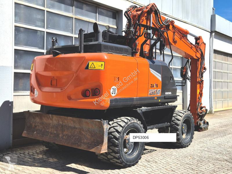 Багер Hitachi