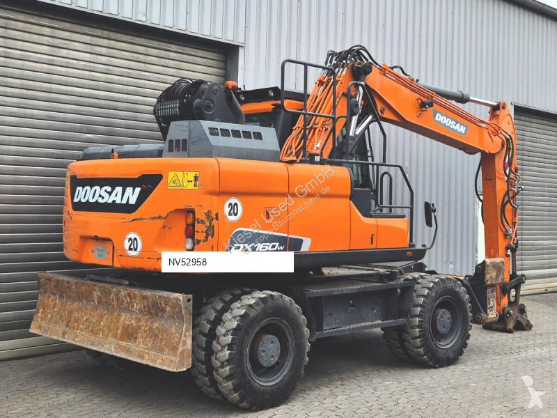 Багер Doosan 5