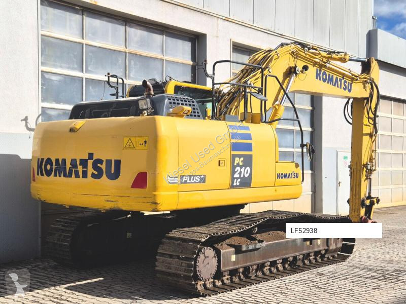 Escavadora Komatsu 10