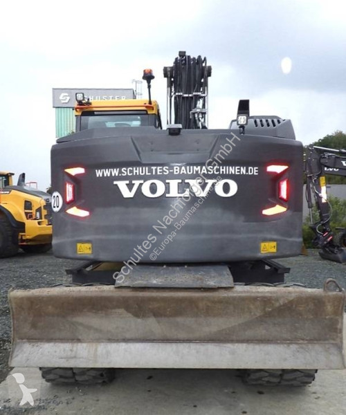 Escavadora Volvo