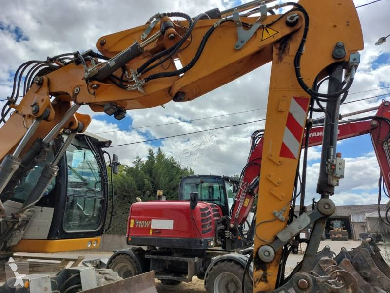 Graafmachine Liebherr A913Compact