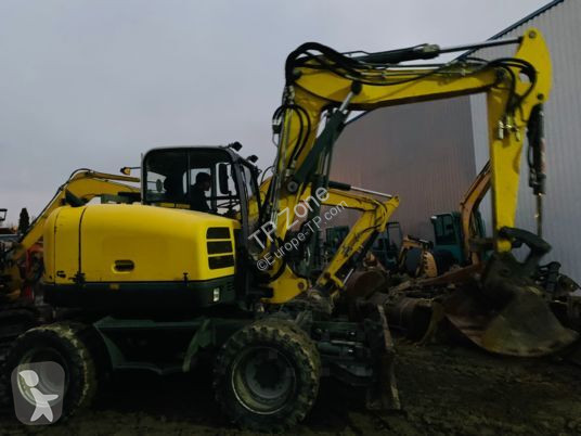 Escavadora Wacker Neuson 2