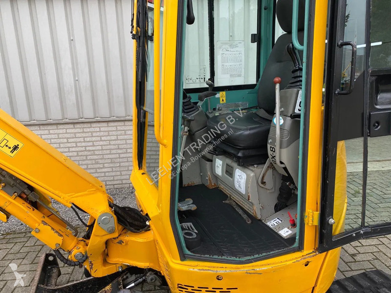 Escavatore Yanmar -4, 2x buckets !!