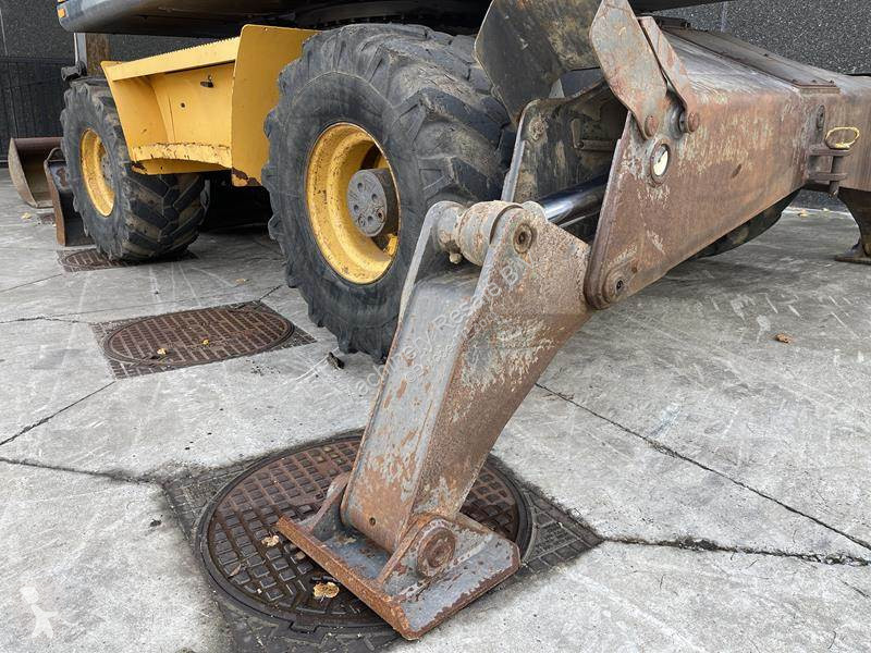 Escavadora Volvo