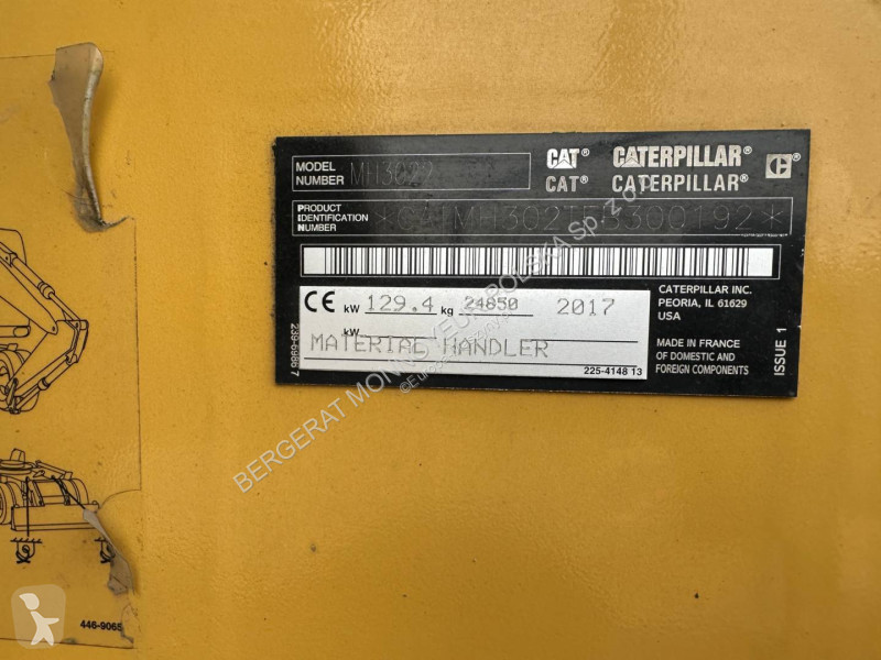 Excavator Caterpillar MH3022