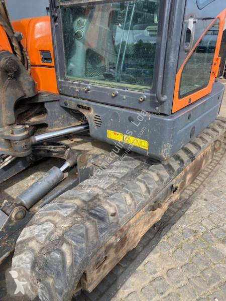 Escavadora Doosan DX85R