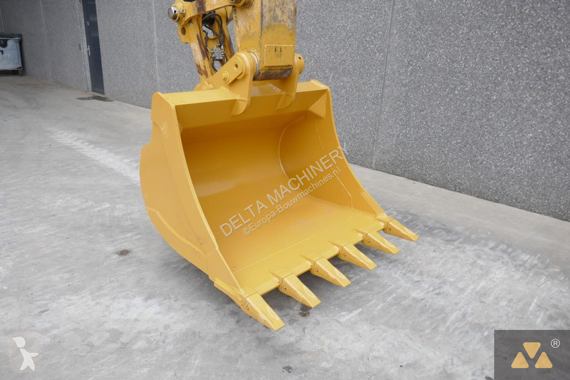 Excavator Caterpillar 325F LCR
