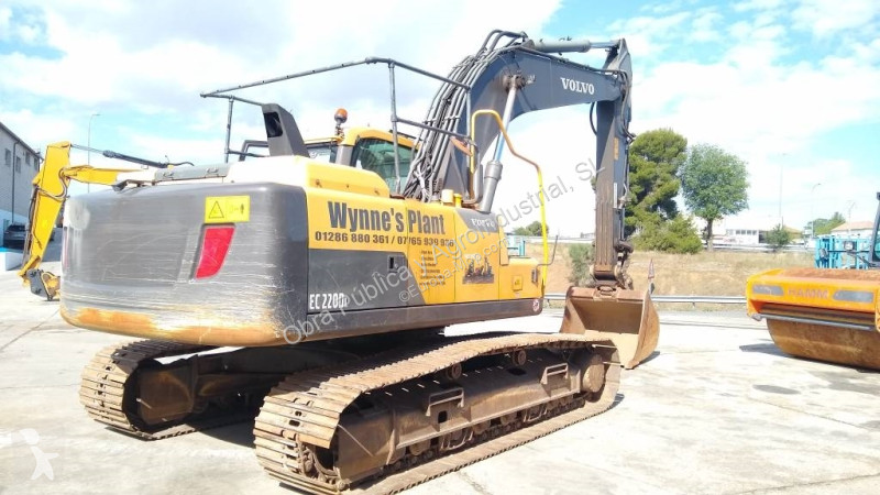 Excavadora Volvo EC220DL