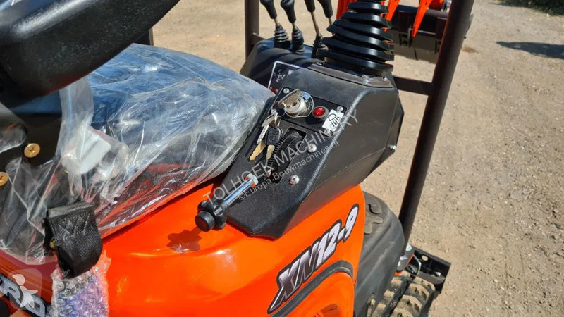 Skovl Kubota Powered by XN12-9