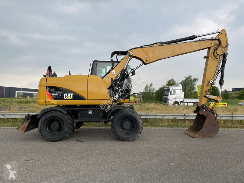 Excavator Caterpillar D - CE
