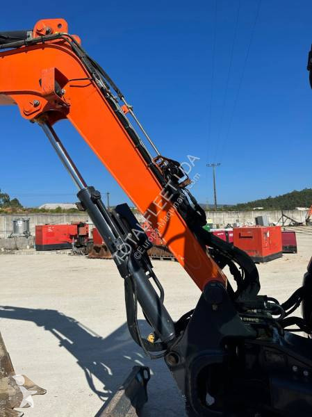 Escavadora Hitachi ZX48U-5A CLR