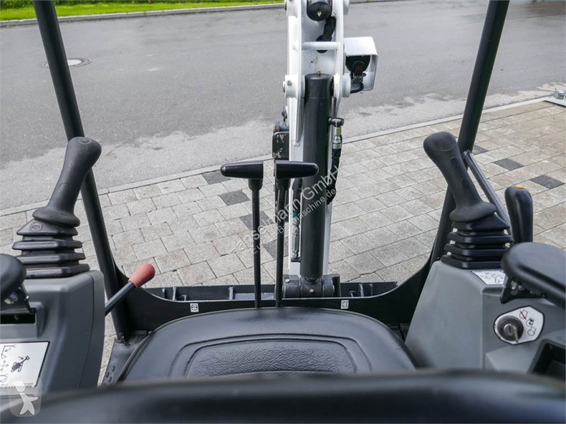 Skovl Bobcat E17 CAN