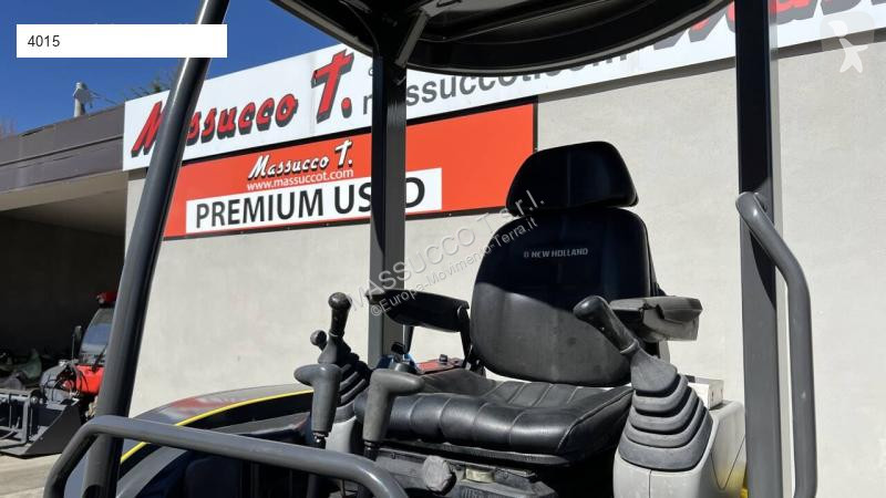 Escavatore New Holland E29B