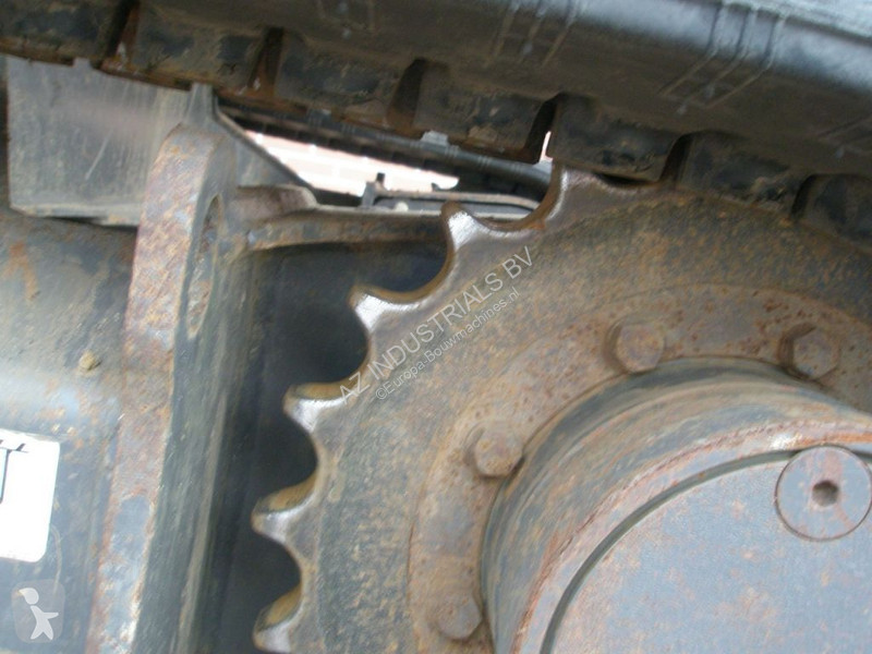 Lopatový nakládač Volvo ECR25D