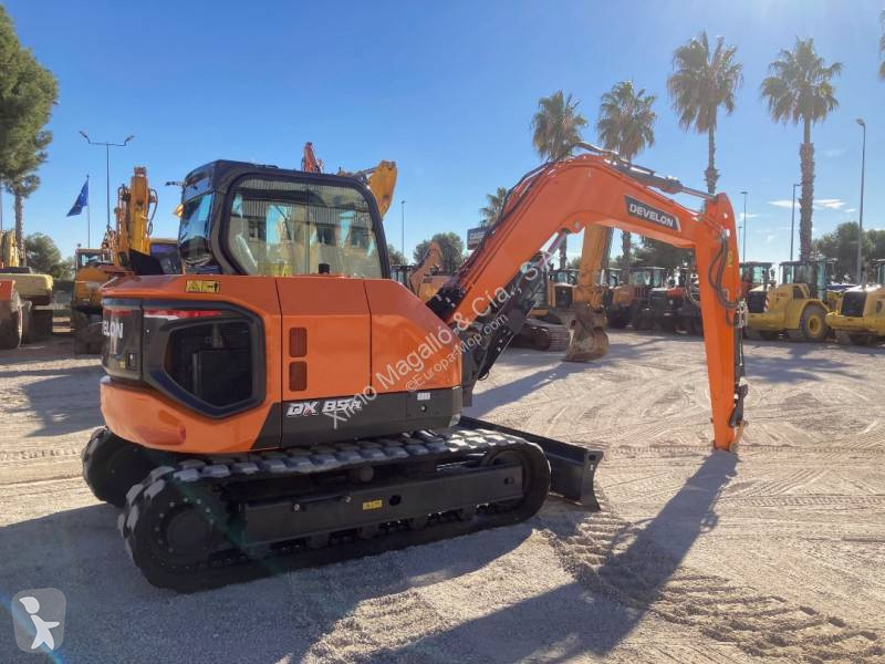 Excavadora Doosan DX85R-7