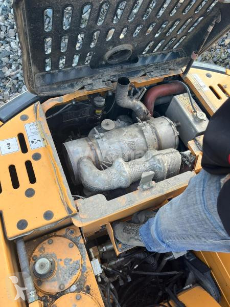 Escavatore Hyundai HX145 LCR