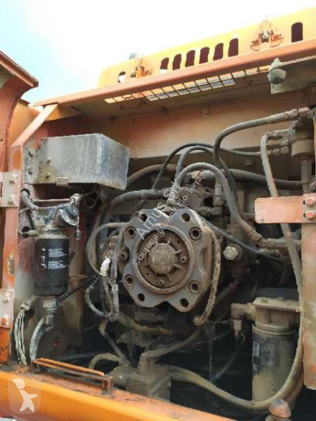 Escavatore Fiat E235