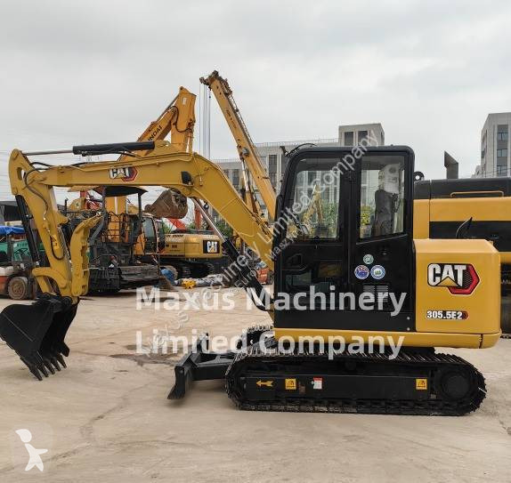Lopatový nakládač Caterpillar CAT 305.5 E...