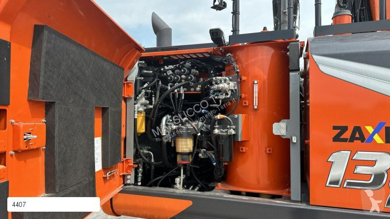 Excavadora Hitachi -7 BL DEM
