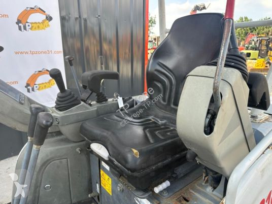 Excavadora Takeuchi tb216 hybrid à 18500€ ht