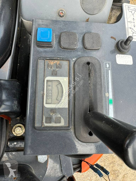 Escavadora Hitachi ZX19U-5