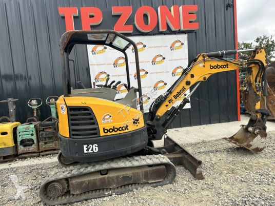 Lopatový nakládač Bobcat e26 à 18900 € ht