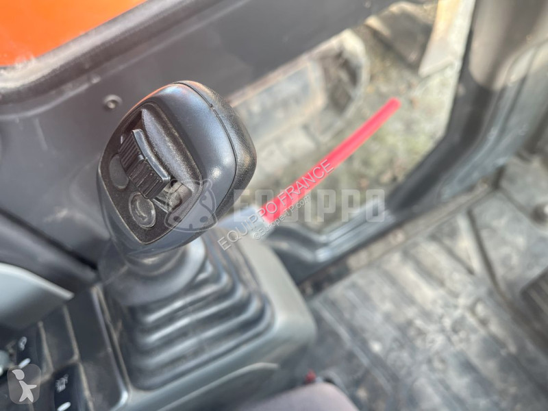 جرافة Doosan -5 with PowerTilt OQ65...