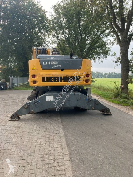 جرافة Liebherr LH 22 M
