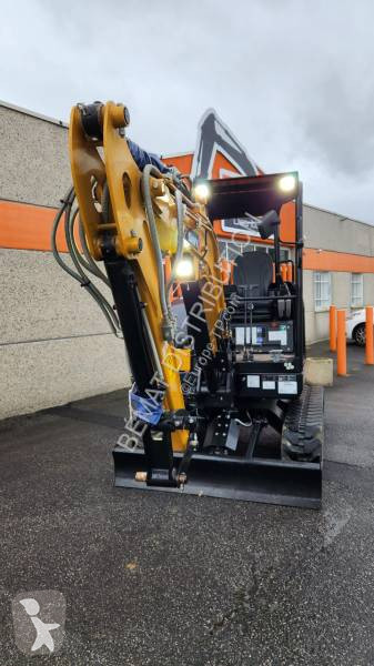 Escavatore Sany SY26U