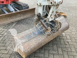 Escavadora Takeuchi TB260