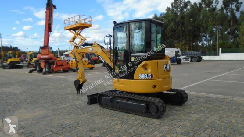 Escavadora Caterpillar